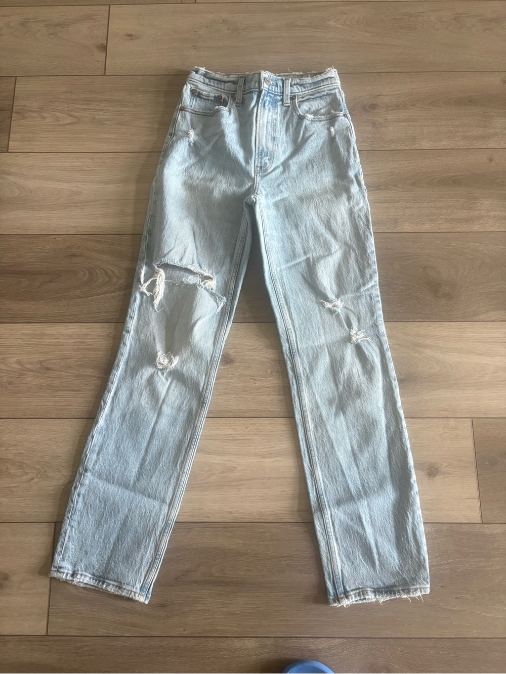 Abercrombie & Fitch Light Blue High-Rise '90s Straight Jeans